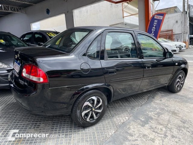 CLASSIC - 1.0 MPFI LS 8V 4P MANUAL
