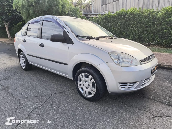 FIESTA 1.6 Rocam Sedan 8V