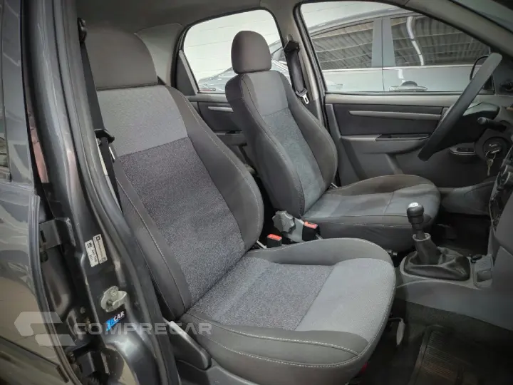 PRISMA 1.4 MPFI LT 8V FLEX 4P MANUAL