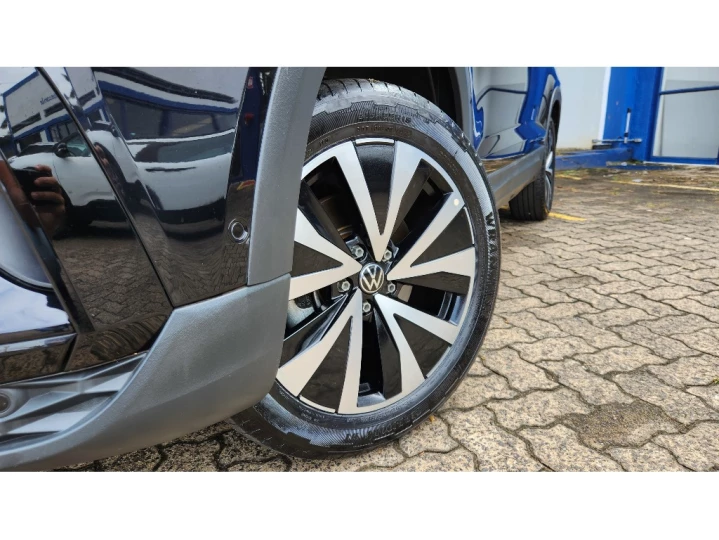 TAOS 1.4 250 TSI TOTAL FLEX HIGHLINE AUTOMÁTICO