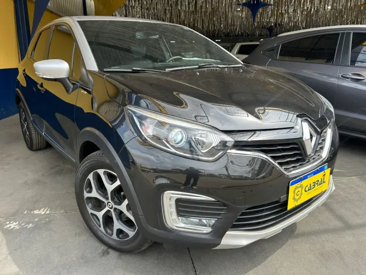 CAPTUR Intense Bose 1.6 16V Flex 5p Aut.