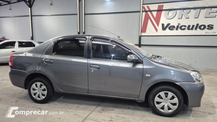 ETIOS 1.5 XS Sedan 16V