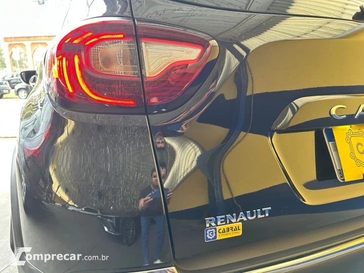 CAPTUR Intense Bose 1.6 16V Flex 5p Aut.