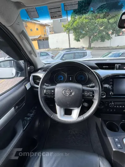 Toyota Hilux SRV CD 4x4 Diesel TDI AT