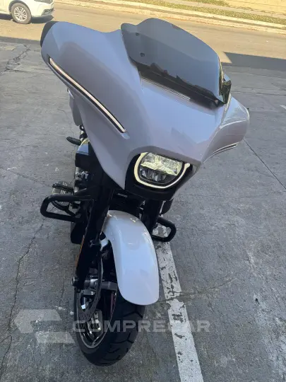 STREET GLIDE ESPECIAL