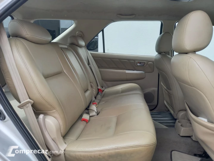 Hilux SW4 3.0 16V 4P SRV 4X4 TURBO DIESEL AUTOMÁTICO