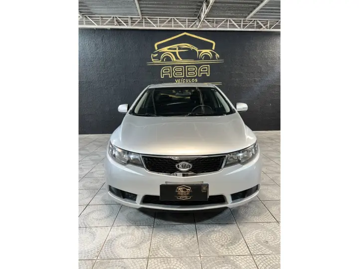 CERATO 1.6 EX3 SEDAN 16V GASOLINA 4P MANUAL