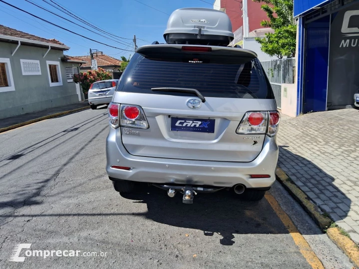 Hilux SW4 2.7 16V 4P FLEX SR 7 LUGARES AUTOMÁTICO