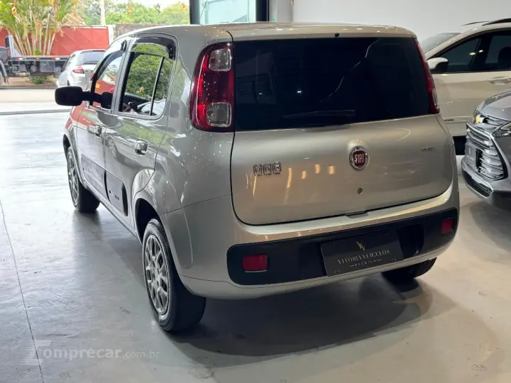 UNO 1.0 EVO VIVACE 8V FLEX 4P MANUAL