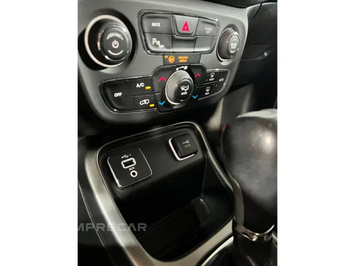 COMPASS 2.0 16V FLEX LONGITUDE AUTOMÁTICO