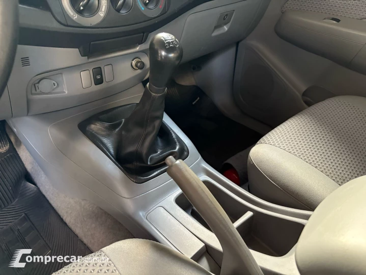 HILUX 2.7 VVT-I CD SR 4X2
