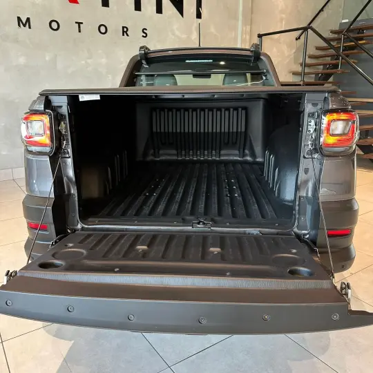 Strada Freedom 1.3 Flex 8V  CS Plus