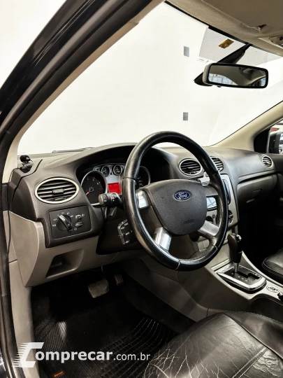 FOCUS 2.0 Sedan 16V