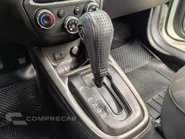 ONIX 1.4 MPFI LT 8V FLEX 4P AUTOMÁTICO