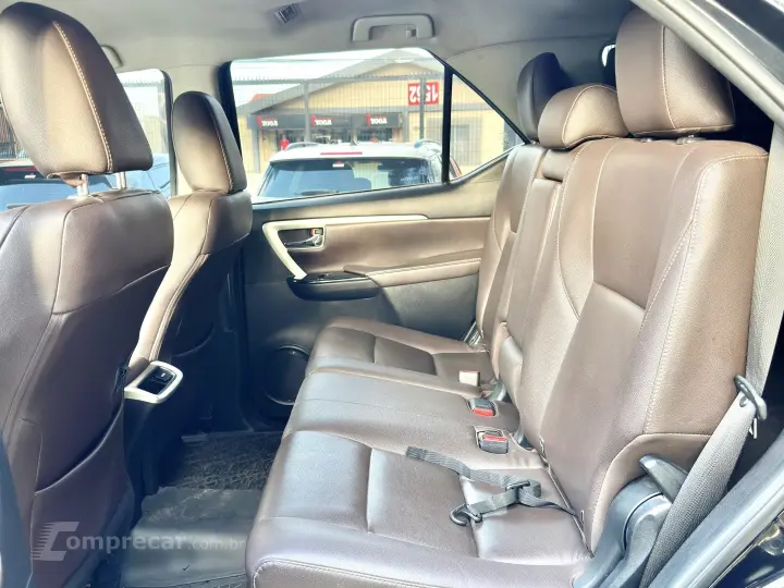 HILUX SW4 2.8 SRX 4X4 7 LUGARES 16V TURBO INTERCOOLER DIESEL