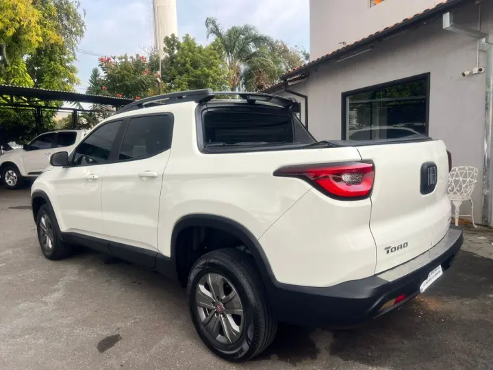 Toro 1.8 16V 4P FLEX FREEDOM AUTOMÁTICO