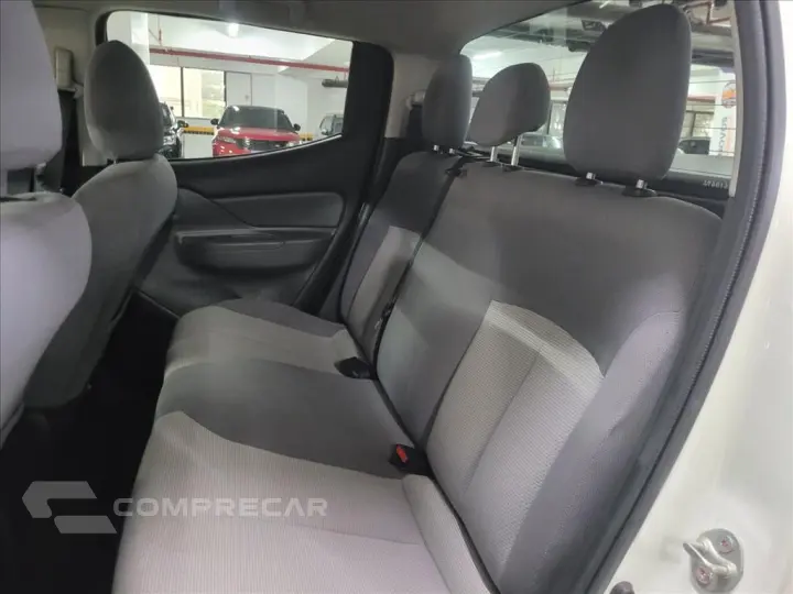 L200 TRITON 2.4 16V TURBO DIESEL GL CD 4X4 MANUAL