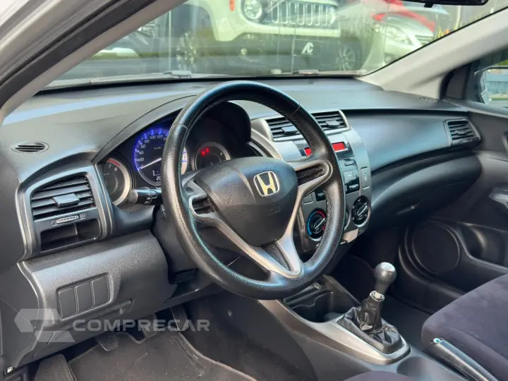 CITY Sedan LX 1.5 Flex 16V 4p Mec.
