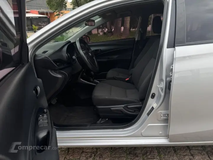 YARIS XL Sedan 1.5 Flex 16V 4p Aut.