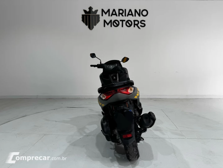 NMAX CONNECTED 160 SE ABS