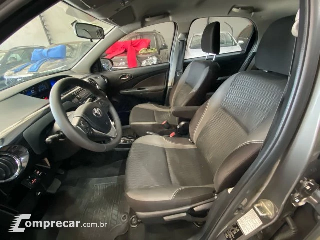 ETIOS HATCH - 1.5 XS 16V 4P AUTOMÁTICO
