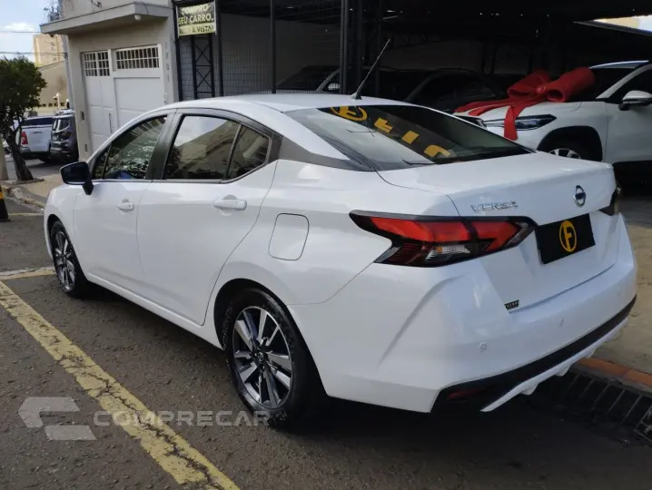 Versa Sedan 1.6 16V 4P FLEX ADVANCE XTRONIC AUTOMÁTICO CVT