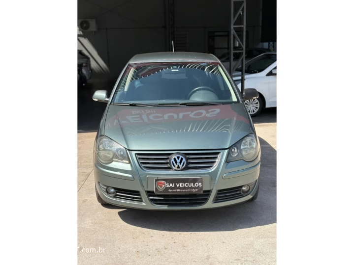 POLO SEDAN 1.6 MI COMFORTLINE 8V FLEX 4P MANUAL