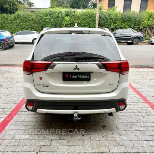 OUTLANDER 3.0 GT 4X4 V6 24V