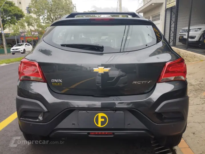 Onix Hatch 1.4 4P FLEX ACTIV AUTOMÁTICO