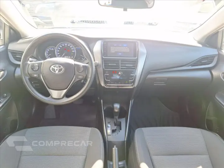 YARIS 1.5 16V FLEX SEDAN XL LIVE MULTIDRIVE