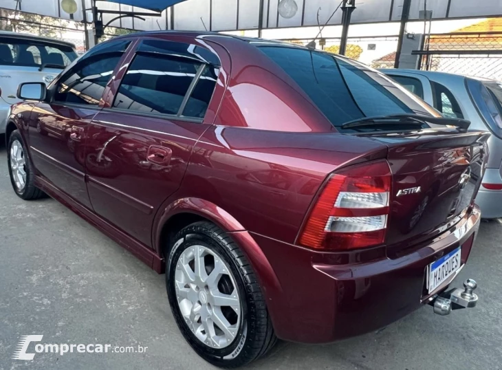 ASTRA 2.0 MPFI Advantage 8V