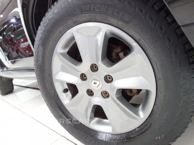 DUSTER OROCH - 1.6 16V DYNAMIQUE 4P MANUAL