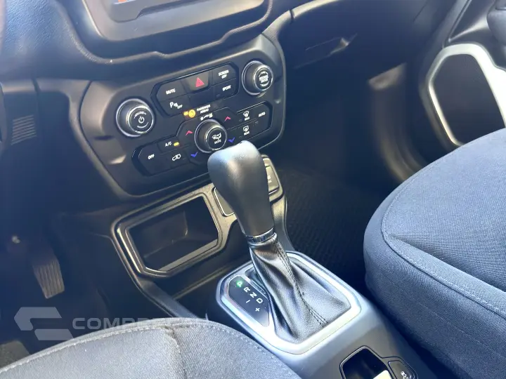 RENEGADE 1.8 16V FLEX SPORT 4P AUTOMÁTICO