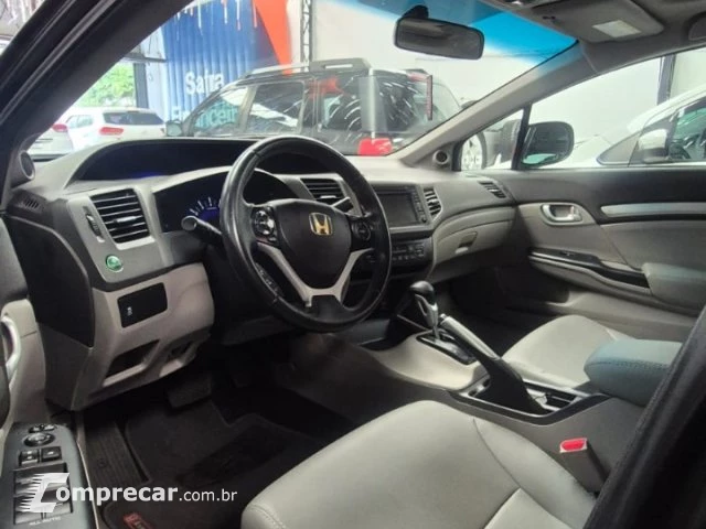 CIVIC - 1.8 EXS 16V 4P AUTOMÁTICO