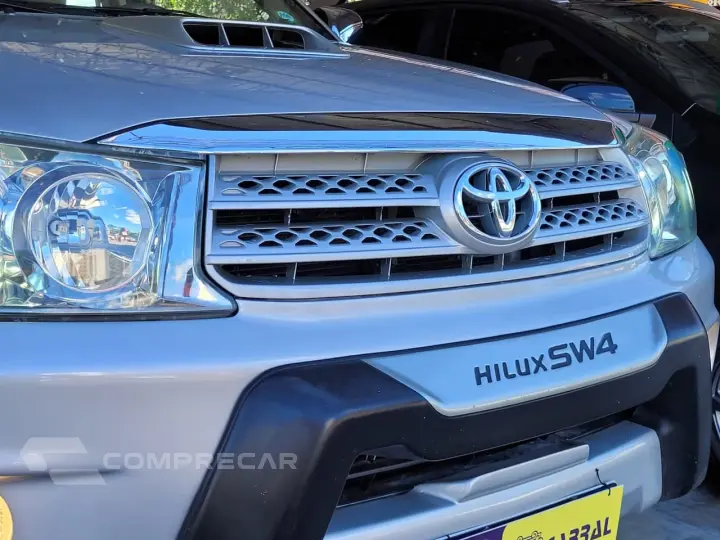 Hilux SW4 SRV D4-D 4x4 3.0 TDI Dies. Aut