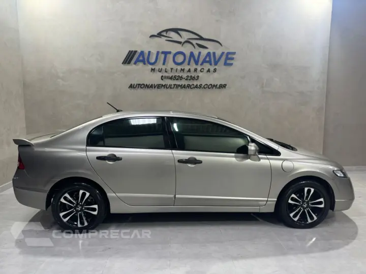 Civic 1.8 16V 4P FLEX LXS AUTOMÁTICO