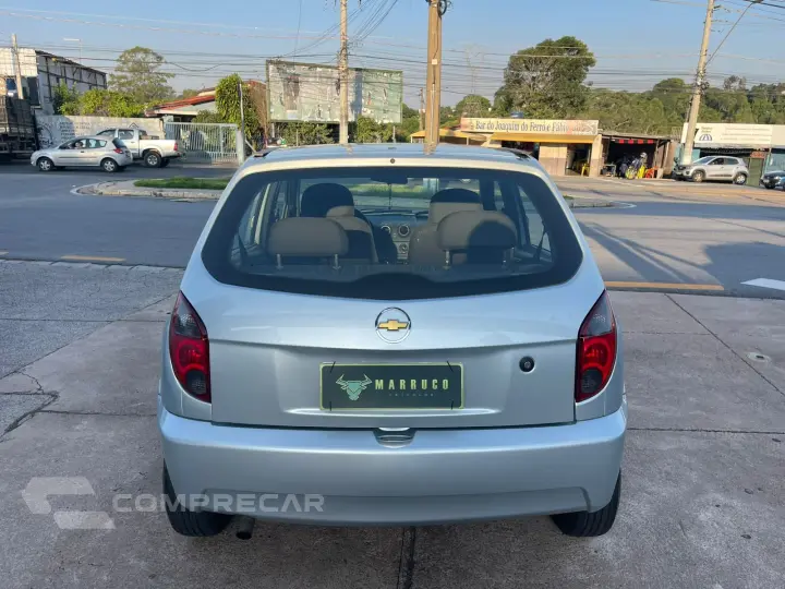 CELTA 1.0 MPFI Life 8V