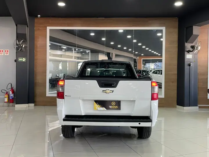 MONTANA 1.4 MPFI LS CS 8V FLEX 2P MANUAL