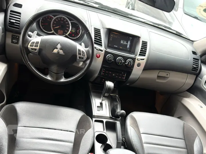 PAJERO 3.2 HPE 4X4 7 LUGARES 16V TURBO INTERCOOLER DIESEL 4P