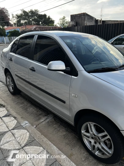 POLO SEDAN 1.6 8V