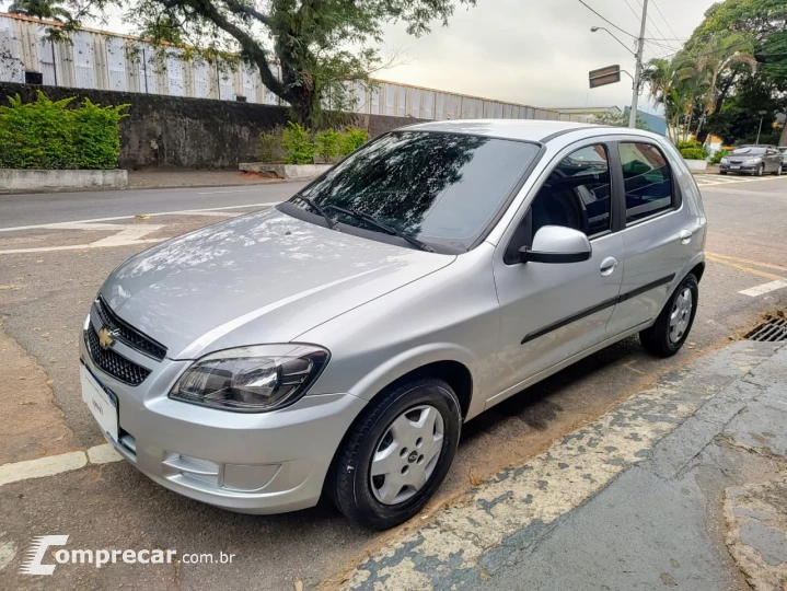 CELTA 1.0 MPFI LT 8V