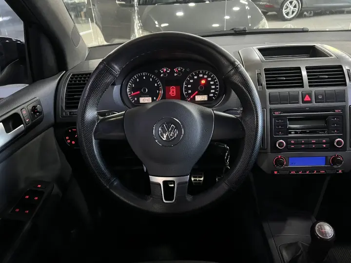 POLO 1.6 MI SPORTLINE 8V FLEX 4P MANUAL