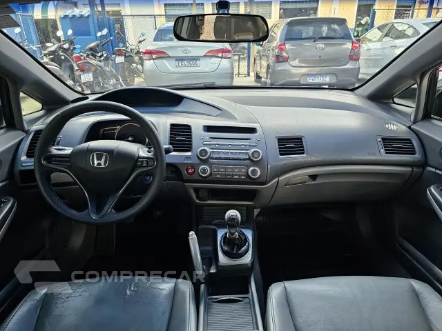 CIVIC - 1.8 LXS 16V 4P MANUAL