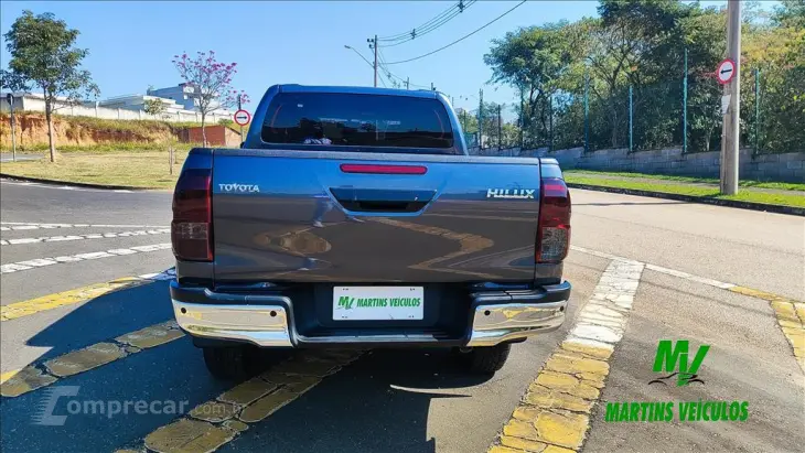 HILUX 2.8 D-4D TURBO DIESEL CD SR 4X4 AUTOMÁTICO