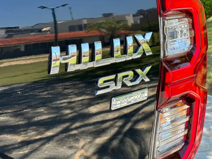 HILUX 2.8 D-4D TURBO DIESEL CD SRX PLUS 4X4 AUTOMÁTICO