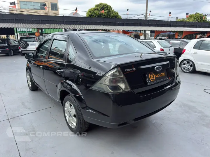 FIESTA 1.6 Rocam Sedan 8V
