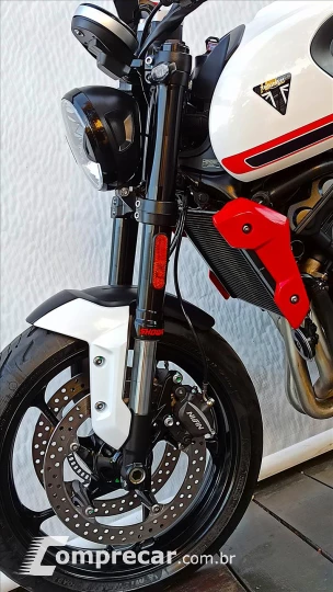 TRIDENT 660