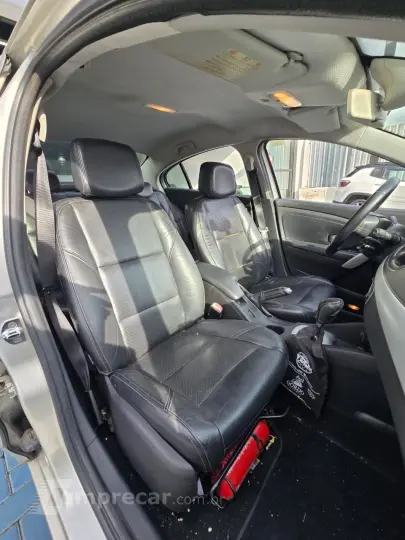 FLUENCE Sed. Dynamique 2.0 16V FLEX Aut.