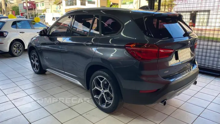 BMW X1 2.0 16V TURBO SDRIVE20I 4P