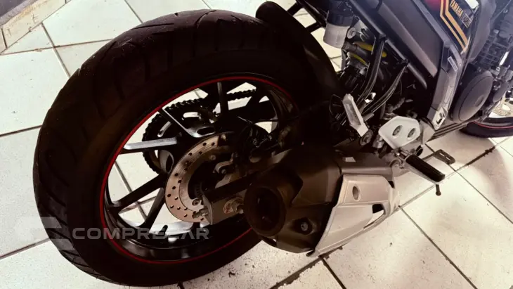 FZ25 ABS limited edition versão Marvel
